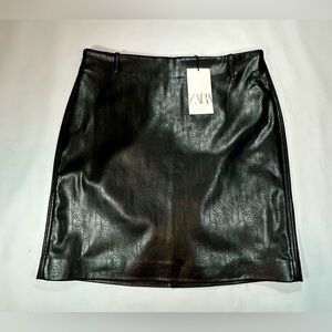 Zara Faux Leather Mini Skirt L